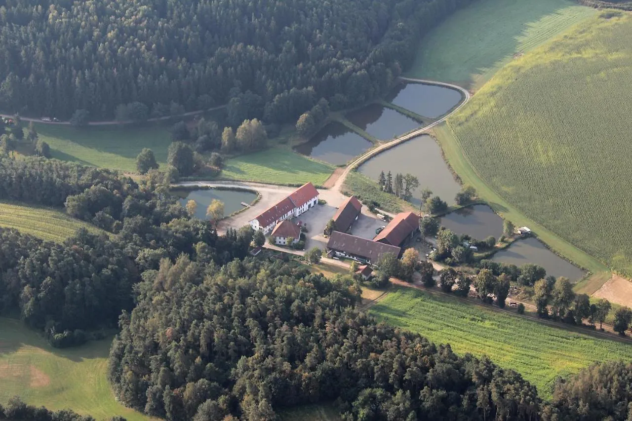 Apartment Ferienwohnungen Am Buechlhof Im Oberpfaelzer Seenland Neunburg vorm Wald